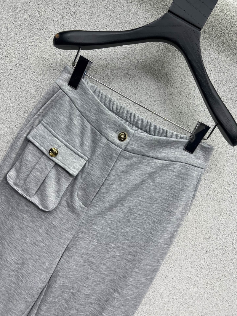 Ce1i*e outwears